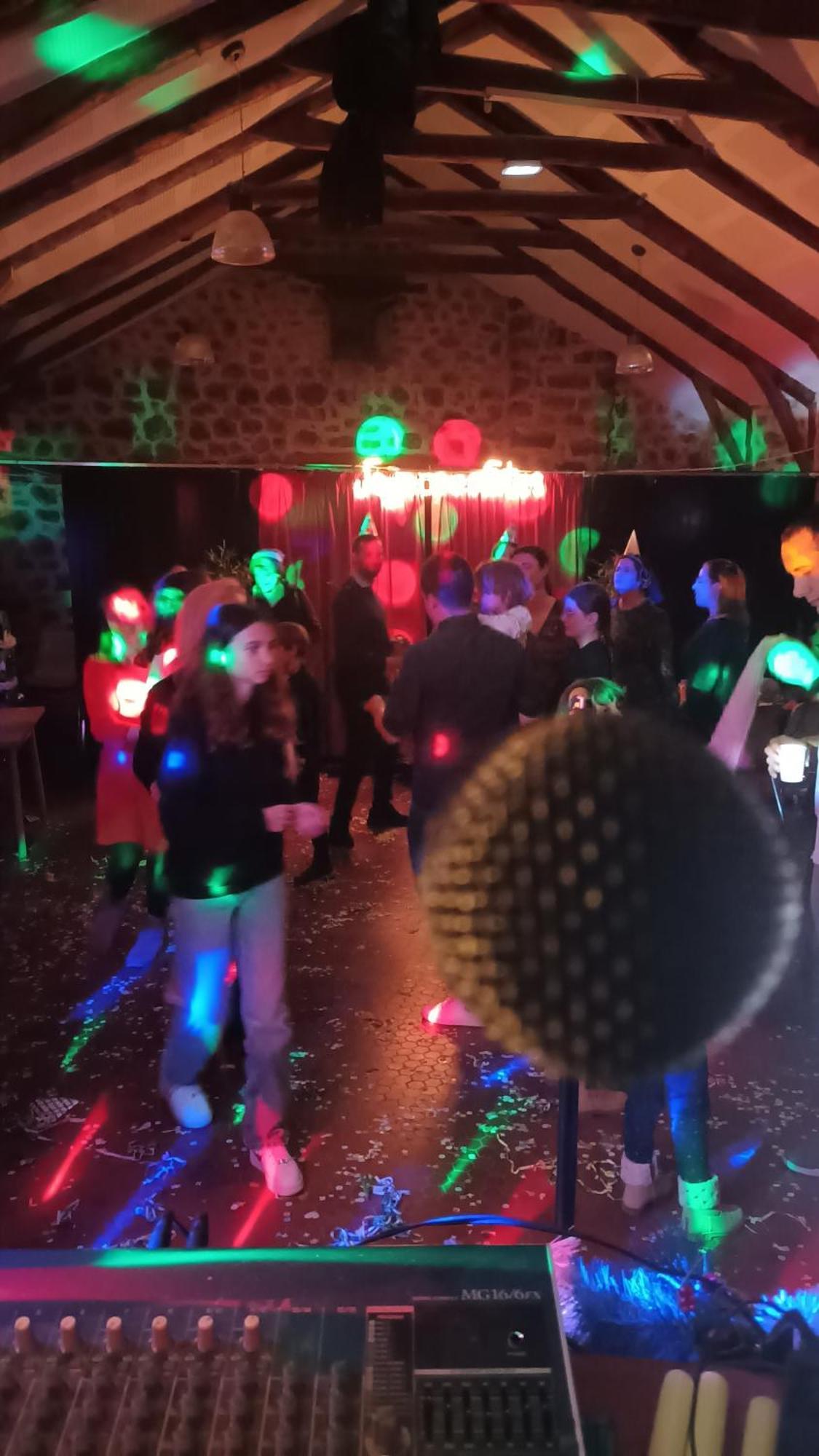 Vvf Haute Loire Saint-Julien-Chapteuil Екстериор снимка